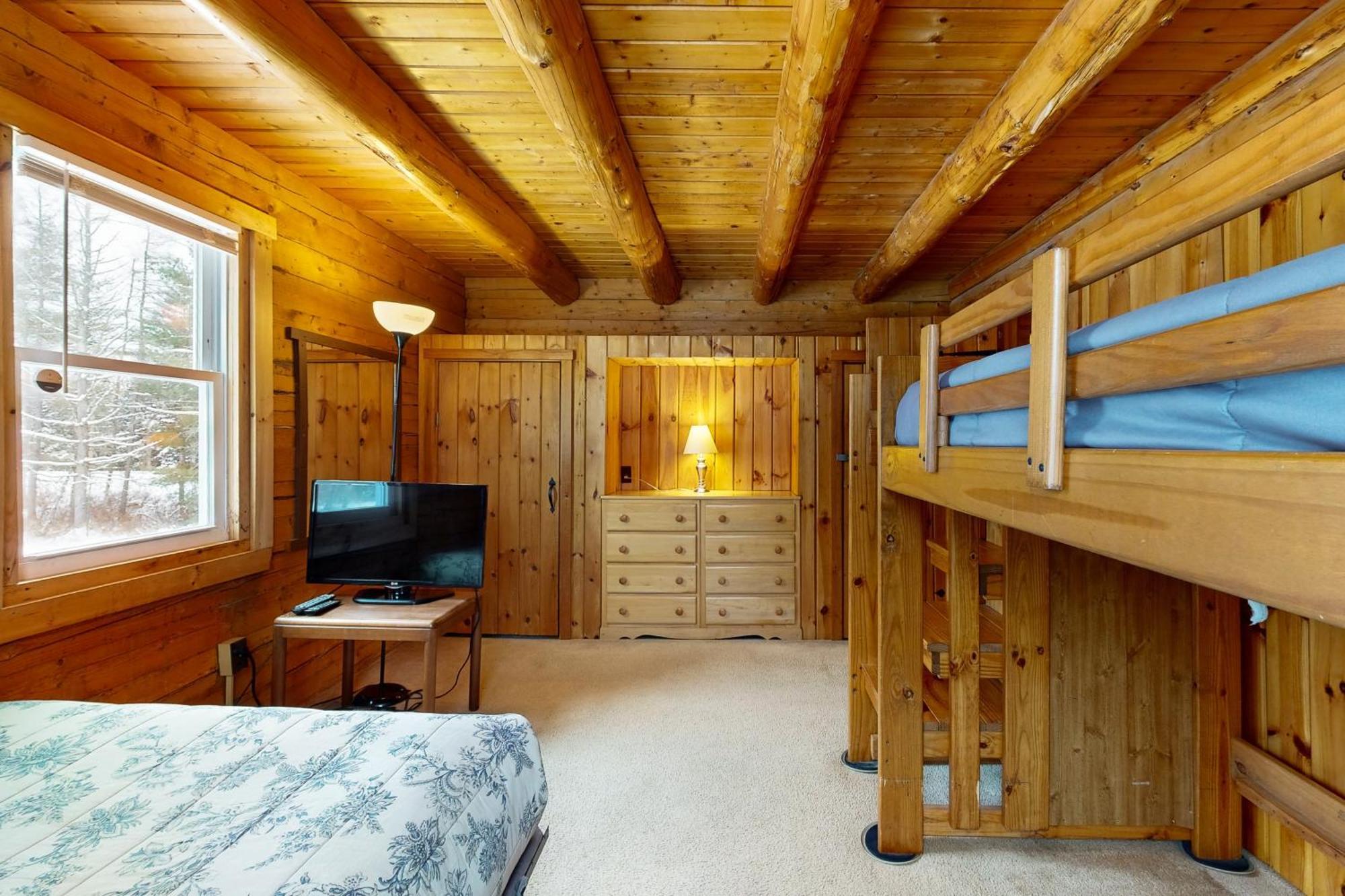 Twin View Log Home Carroll Exterior photo
